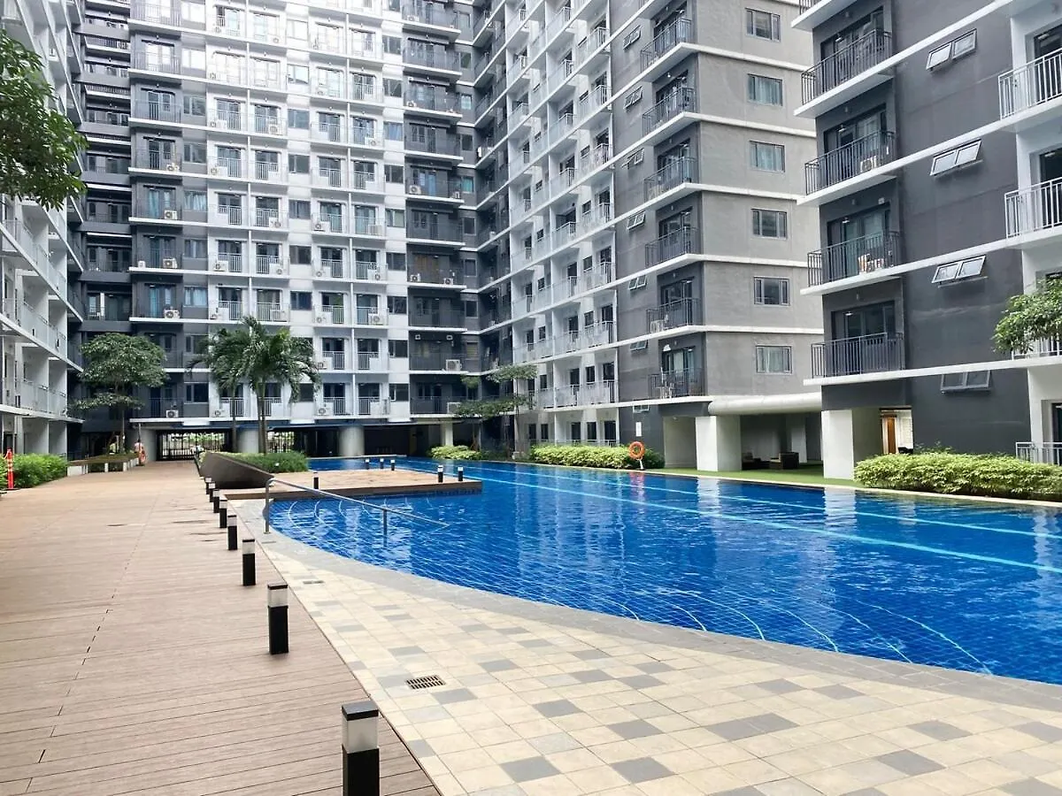 Shore 3 - Unit Chloe - Brand New And Relaxing 1Br Manila Apartment